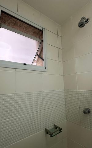 Apartamento para alugar com 72m², 2 quartos e 1 vaga Apartamento para alugar com 72m², 2 quartos e 1 vagaBanheiro da Suíte