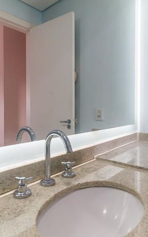 Apartamento para alugar com 58m², 2 quartos e 1 vaga Apartamento para alugar com 58m², 2 quartos e 1 vagaBanheiro da Suíte
