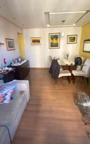Apartamento à venda com 85m², 2 quartos e 1 vaga Apartamento à venda com 85m², 2 quartos e 1 vagaSala