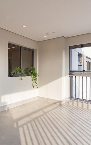 Apartamento para alugar com 90m², 3 quartos e 1 vaga Apartamento para alugar com 90m², 3 quartos e 1 vagaVaranda
