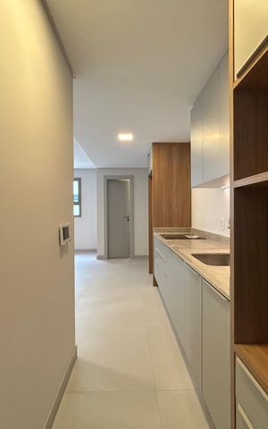 Apartamento para alugar com 126m², 3 quartos e 2 vagas Apartamento para alugar com 126m², 3 quartos e 2 vagasCozinha