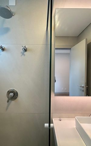 Apartamento para alugar com 126m², 3 quartos e 2 vagas Apartamento para alugar com 126m², 3 quartos e 2 vagasBanheiro suíte