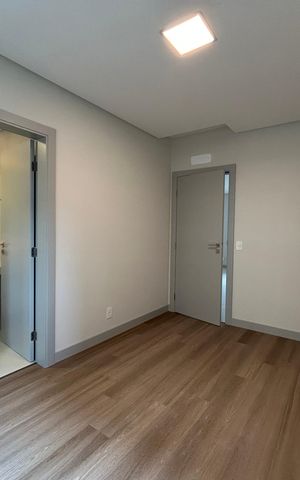 Apartamento para alugar com 126m², 3 quartos e 2 vagas Apartamento para alugar com 126m², 3 quartos e 2 vagasSuíte