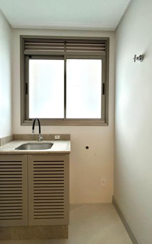 Apartamento para alugar com 126m², 3 quartos e 2 vagas Apartamento para alugar com 126m², 3 quartos e 2 vagasÁrea de Serviço