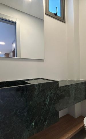 Apartamento para alugar com 126m², 3 quartos e 2 vagas Apartamento para alugar com 126m², 3 quartos e 2 vagasLavabo