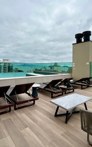 Apartamento para alugar com 126m², 3 quartos e 2 vagas Apartamento para alugar com 126m², 3 quartos e 2 vagasÁrea comum - Piscina