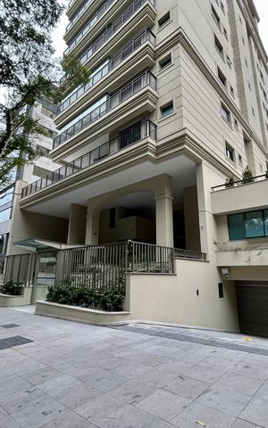 Apartamento para alugar com 126m², 3 quartos e 2 vagas Apartamento para alugar com 126m², 3 quartos e 2 vagasFachada