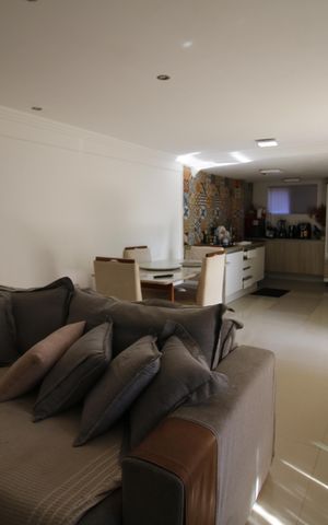 Casa de condomínio à venda com 70m², 2 quartos e 1 vagaSala