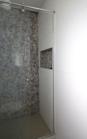 Casa de condomínio à venda com 70m², 2 quartos e 1 vagaBanheiro da Suíte 2