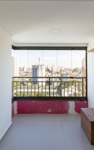 Apartamento à venda com 74m², 2 quartos e 1 vaga Apartamento à venda com 74m², 2 quartos e 1 vagaVaranda