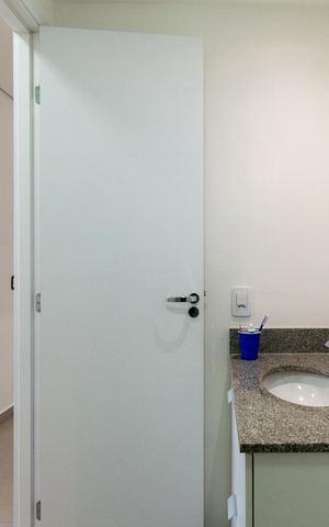 Apartamento à venda com 74m², 2 quartos e 1 vaga Apartamento à venda com 74m², 2 quartos e 1 vagaBanheiro Social
