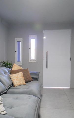 Casa à venda com 210m², 3 quartos e 3 vagasSala