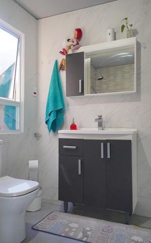 Casa à venda com 210m², 3 quartos e 3 vagasBanheiro 2