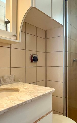 Apartamento para alugar com 45m², 1 quarto e 1 vaga Apartamento para alugar com 45m², 1 quarto e 1 vagaBanheiro
