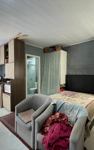 Casa à venda com 160m², 1 quarto e 5 vagas