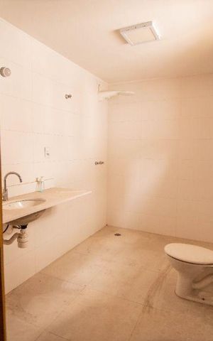 Casa para alugar com 242m², 3 quartos e 3 vagas