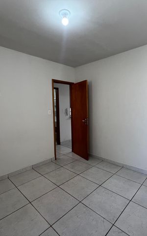 Casa para alugar com 48m², 2 quartos e 1 vaga Casa para alugar com 48m², 2 quartos e 1 vagaQuarto 1