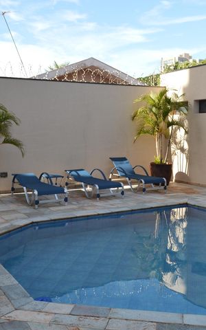 Apartamento para alugar com 133m², 3 quartos e 2 vagasÁrea comum - Piscina