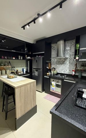 Casa à venda com 90m², 2 quartos e 2 vagas Casa à venda com 90m², 2 quartos e 2 vagasCozinha