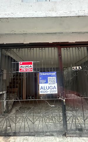 Casa para alugar com 50m², 2 quartos e sem vaga Casa para alugar com 50m², 2 quartos e sem vagaFachada
