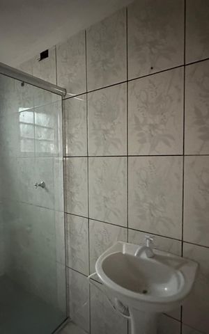 Casa para alugar com 50m², 2 quartos e sem vaga Casa para alugar com 50m², 2 quartos e sem vagaBanheiro