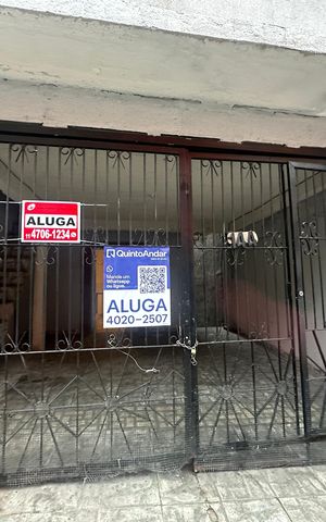 Casa para alugar com 50m², 2 quartos e sem vaga Casa para alugar com 50m², 2 quartos e sem vagaFachada