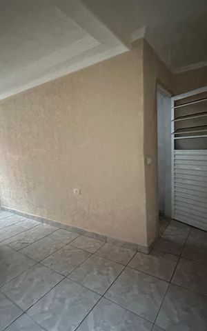 Casa para alugar com 50m², 2 quartos e sem vaga Casa para alugar com 50m², 2 quartos e sem vagaSala