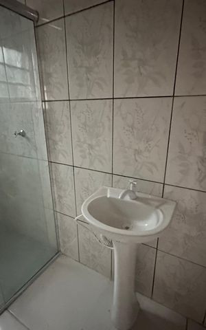 Casa para alugar com 50m², 2 quartos e sem vaga Casa para alugar com 50m², 2 quartos e sem vagaBanheiro