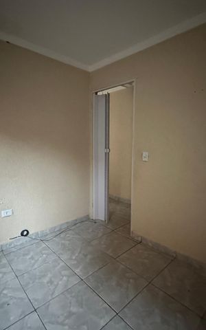 Casa para alugar com 50m², 2 quartos e sem vaga Casa para alugar com 50m², 2 quartos e sem vagaQuarto 1