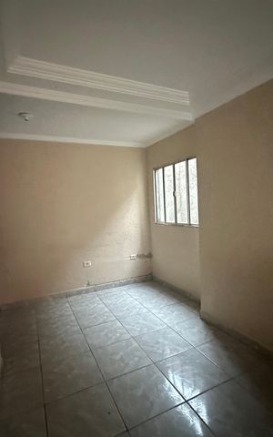 Casa para alugar com 50m², 2 quartos e sem vaga Casa para alugar com 50m², 2 quartos e sem vagaSala