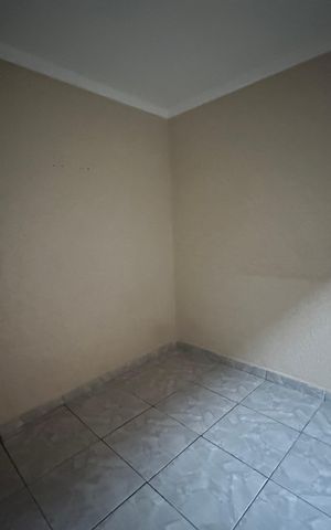 Casa para alugar com 50m², 2 quartos e sem vaga Casa para alugar com 50m², 2 quartos e sem vagaQuarto 1