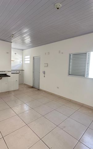 Casa para alugar com 25m², 1 quarto e sem vaga Casa para alugar com 25m², 1 quarto e sem vagaKitnet