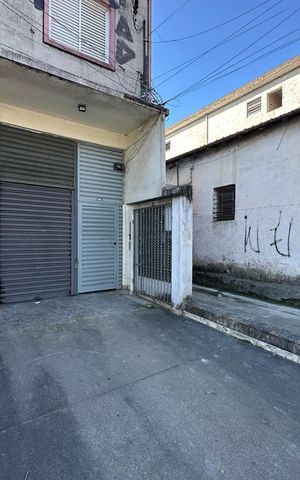 Casa para alugar com 25m², 1 quarto e sem vaga Casa para alugar com 25m², 1 quarto e sem vagaFachada
