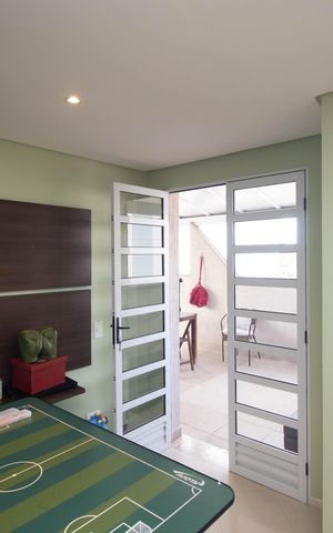 Casa de condomínio para alugar com 169m², 5 quartos e 2 vagas Casa de condomínio para alugar com 169m², 5 quartos e 2 vagasSuíte 2