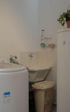 Casa de condomínio à venda com 78m², 2 quartos e 1 vaga Casa de condomínio à venda com 78m², 2 quartos e 1 vagaÁrea de Serviço