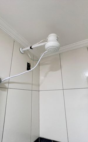 Apartamento à venda com 63m², 2 quartos e 1 vaga Apartamento à venda com 63m², 2 quartos e 1 vagaBanheiro