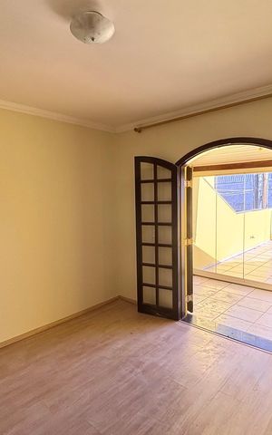 Casa para alugar com 130m², 2 quartos e 3 vagasQuarto 2