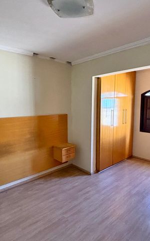 Casa para alugar com 130m², 2 quartos e 3 vagasQuarto 1