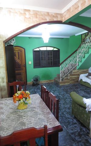 Casa para alugar com 220m², 4 quartos e 1 vaga Casa para alugar com 220m², 4 quartos e 1 vagaSala