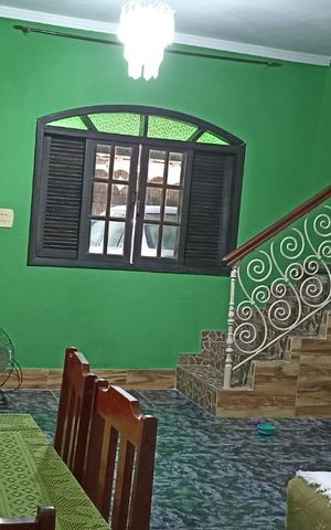 Casa para alugar com 220m², 4 quartos e 1 vaga Casa para alugar com 220m², 4 quartos e 1 vagaSala