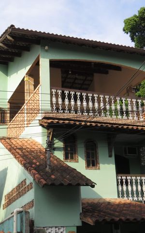 Casa para alugar com 220m², 4 quartos e 1 vaga Casa para alugar com 220m², 4 quartos e 1 vagaFachada