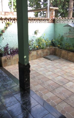 Casa para alugar com 220m², 4 quartos e 1 vaga Casa para alugar com 220m², 4 quartos e 1 vagaGaragem
