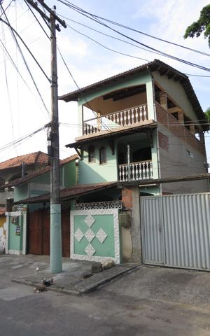 Casa para alugar com 220m², 4 quartos e 1 vaga Casa para alugar com 220m², 4 quartos e 1 vagaFachada