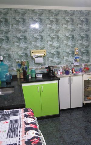 Casa para alugar com 220m², 4 quartos e 1 vaga Casa para alugar com 220m², 4 quartos e 1 vagaCozinha