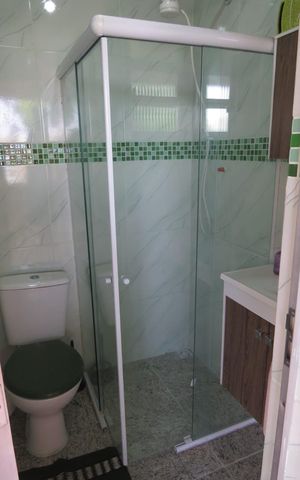 Casa para alugar com 220m², 4 quartos e 1 vaga Casa para alugar com 220m², 4 quartos e 1 vagaBanheiro social