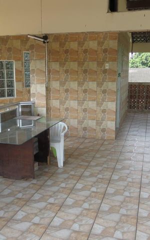 Casa para alugar com 220m², 4 quartos e 1 vaga Casa para alugar com 220m², 4 quartos e 1 vagaVaranda
