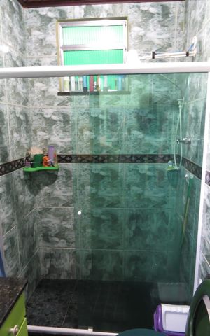 Casa para alugar com 220m², 4 quartos e 1 vaga Casa para alugar com 220m², 4 quartos e 1 vagaBanheiro social
