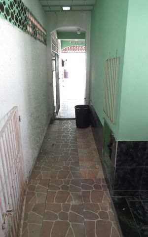 Casa para alugar com 220m², 4 quartos e 1 vaga Casa para alugar com 220m², 4 quartos e 1 vagaCorredor