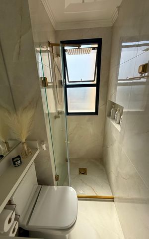 Apartamento à venda com 45m², 2 quartos e 1 vaga Apartamento à venda com 45m², 2 quartos e 1 vagaBanheiro