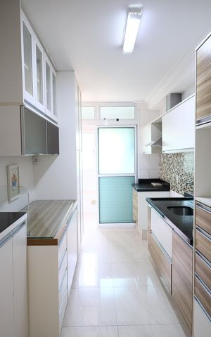 Apartamento à venda com 74m², 3 quartos e 2 vagasCozinha e Área de Serviço